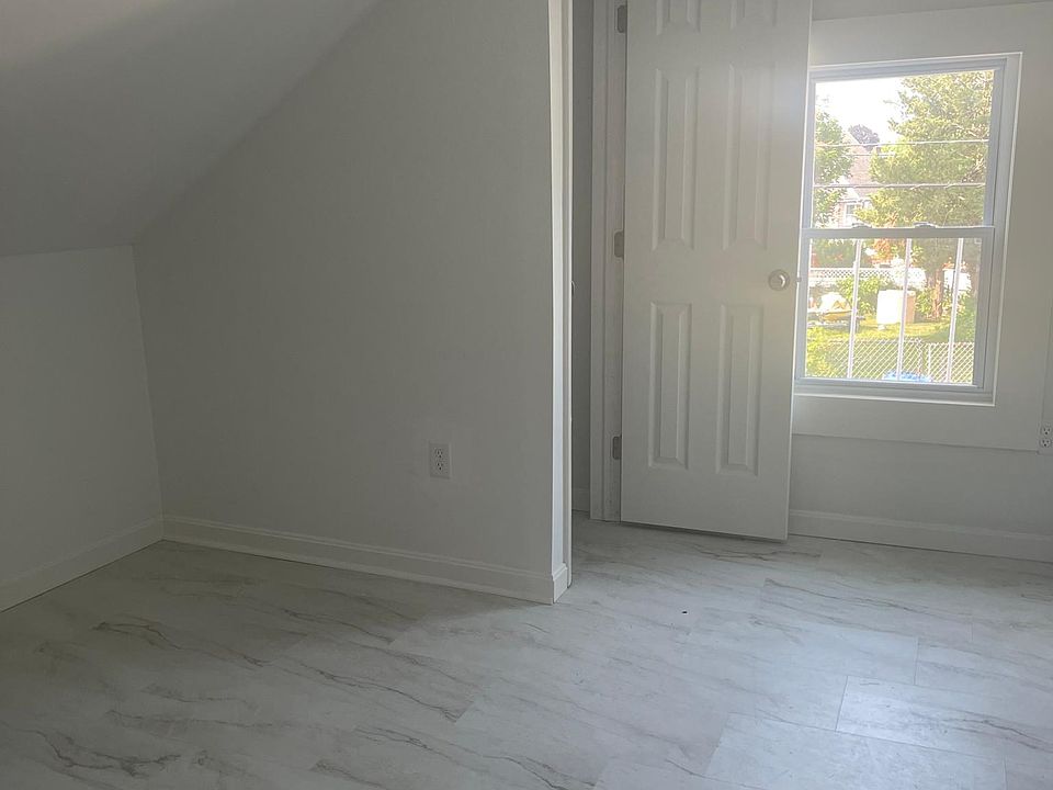2nd image of 72 Mercy St Floor 2