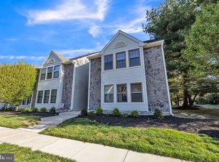 30 Summit Ct, Marlton, NJ 08053
