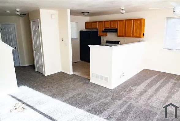 3 bed, 1451 sqft, $2,950 — Photo 4