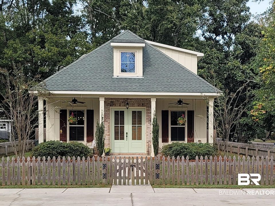 1st image of 761 Coleman Ave