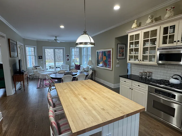 8 Hilltop Ln — Photo 5