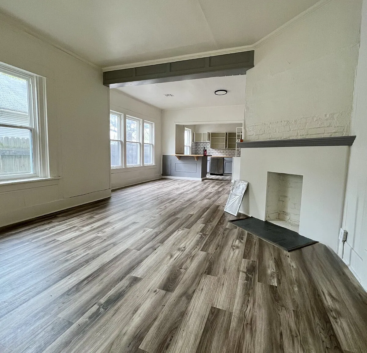 Charming 2-Bed Home in the Heart of Pearl District — Photo 2