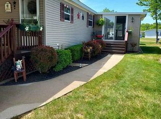 1637 N Chaparral Trl, Sanford, MI 48657
