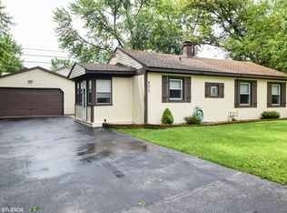 803 Columbus St, McHenry, IL 60051