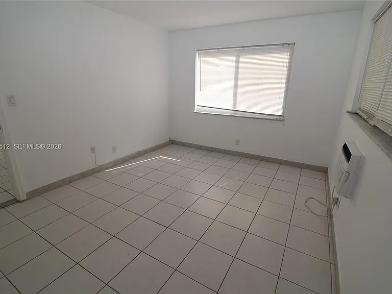 59 NW 37th St #5 — Photo 12