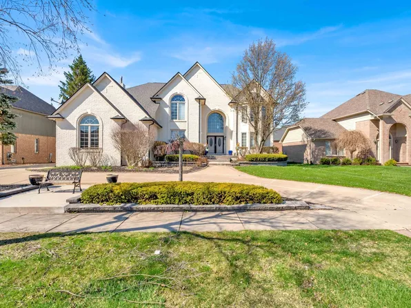 2403 Haff Dr, Sterling Heights, MI 48314
