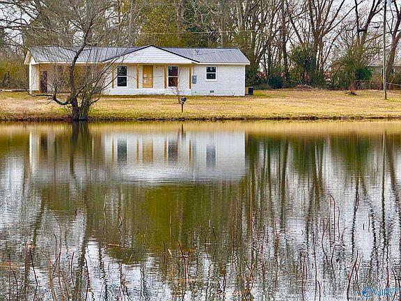 2nd image of 199 Twin Lakes Dr