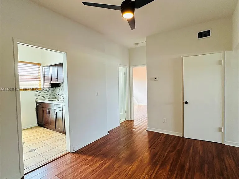 1905 Calais Dr #6 — Photo 9