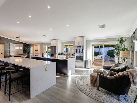 3rd image of 10267 E SAN SALVADOR Drive