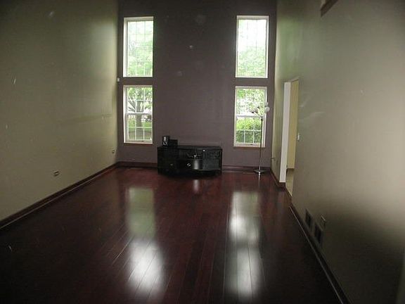 Living Room 25ft Ceiling