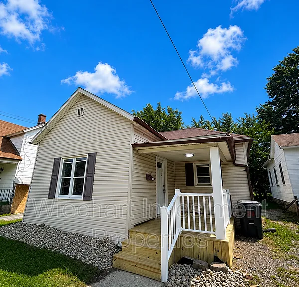 614 N Metcalf St — Photo 1
