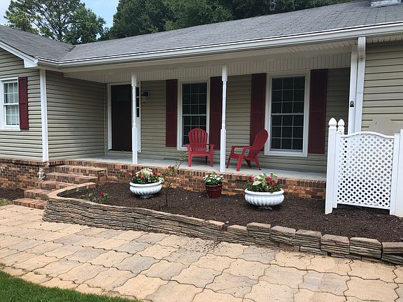 Front walk way