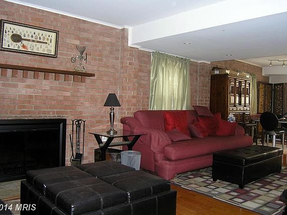 2nd image of 8182 Fernlake Ct