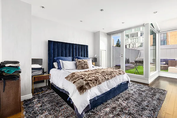 Sold by Compass | media 5