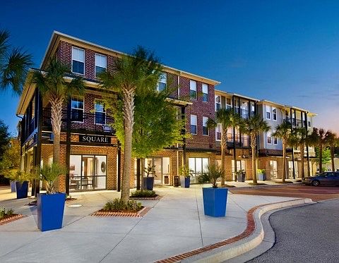 Fully furnished, all inclusive apartment