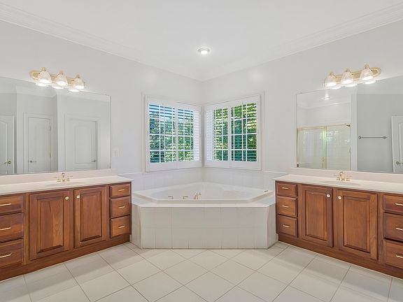 5th image of 1108 Marlene Ln