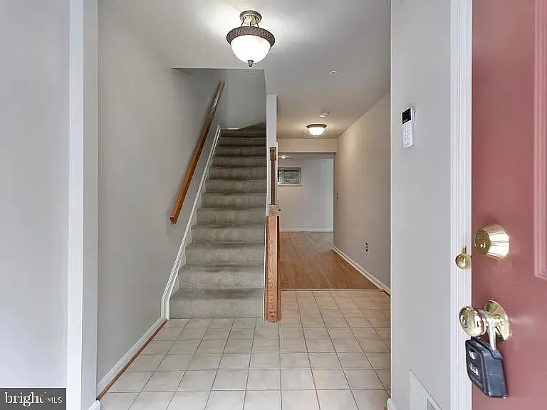 2 bed, 2.5 bath, 1844 sqft, $3,100 — Photo 2