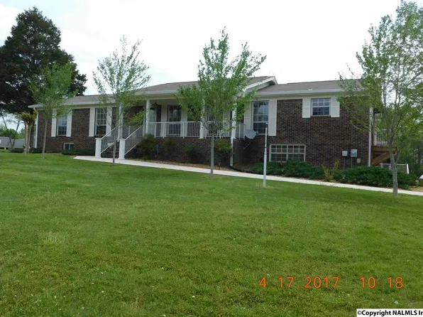 2520 Solitude Rd, Albertville, AL 35950