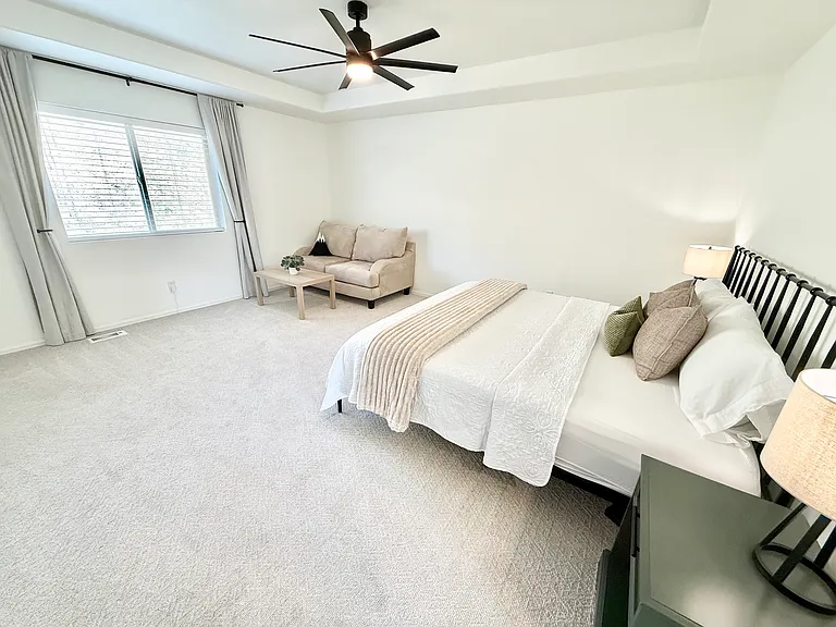 1867 E Chimney Stone Ct — Photo 16