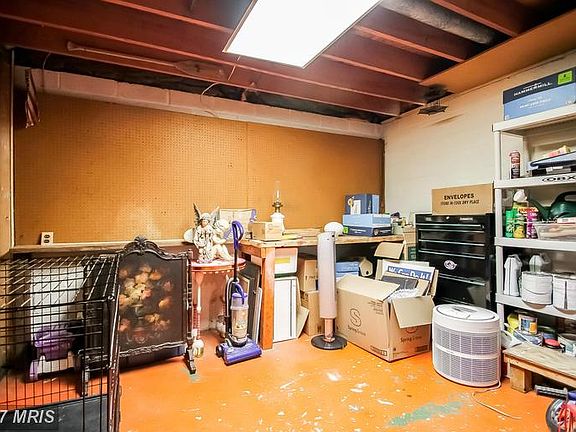 4th image of 2718 Deepford Dr