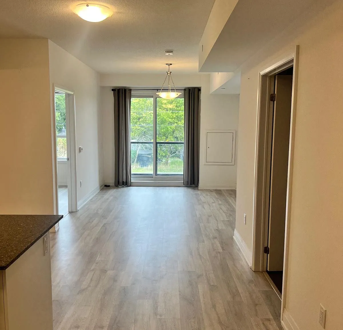 3 bed, $2,500 — Photo 3