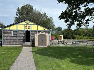 210 Metacom Ave, Warren, RI 02885