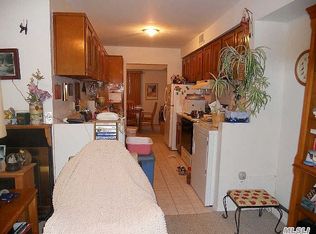 197 Hill Cir, Calverton, NY 11933