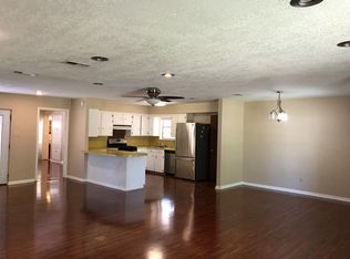 243 Pine Valley, Huntsville, TX 77320
