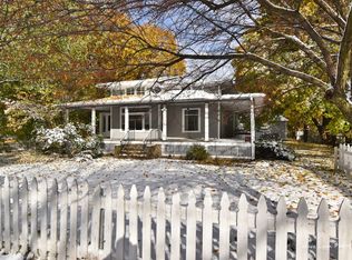 40W586 Il Route 64, Wasco, IL 60183