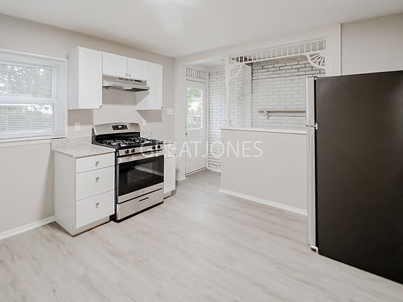 5th image of 1382 Broadlawns Ln