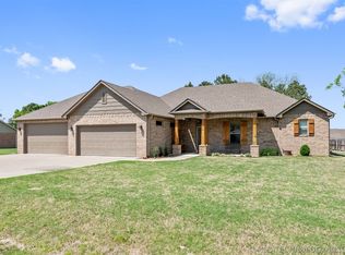 902 SW 20th St, Wagoner, OK 74467