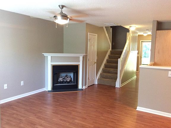 3rd image of 8953 Bryant Field Cres