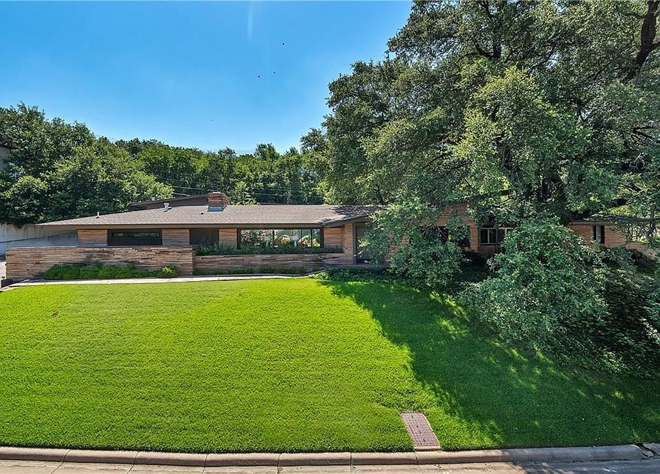 1st image of 309 Hazelwood Dr
