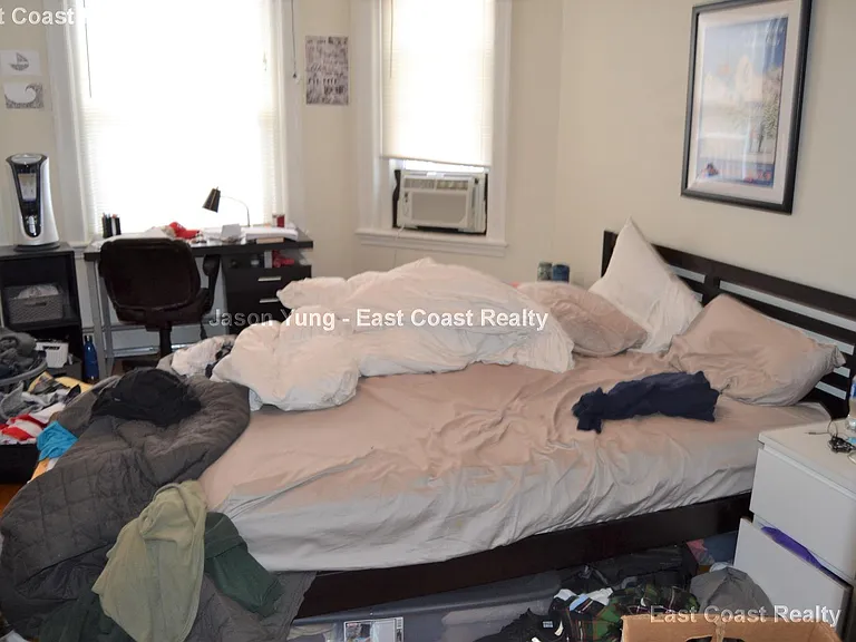 73 Thatcher St #202 — Photo 6