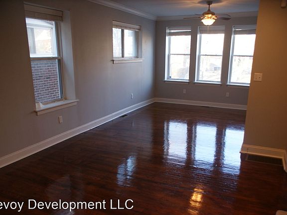 3rd image of 4158 W Pine Blvd