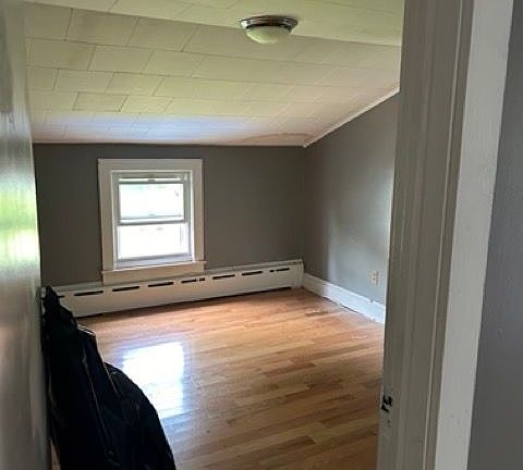 4th image of 28 E Silver St #3