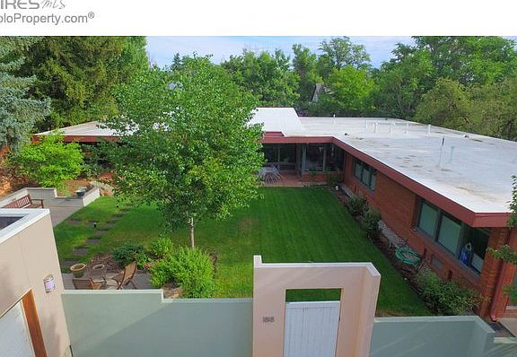 Private Courtyard