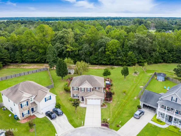 100 Long Pond Drive, Sneads Ferry, NC 28460