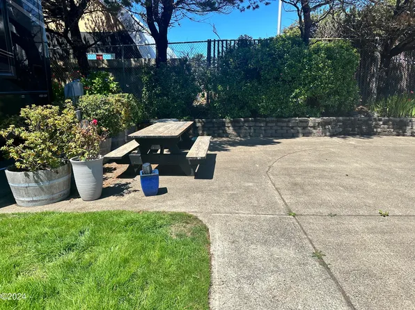 6225 N Coast Hwy Lot 21, Newport, OR 97365