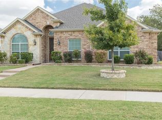 500 Shavano St, Desoto, TX 75115