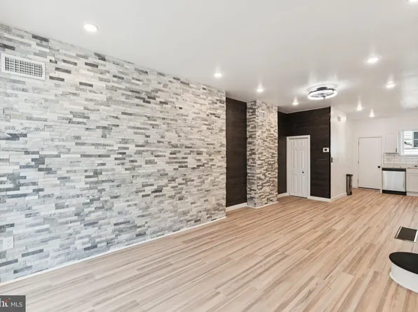 2242 S Bonsall St, Philadelphia, PA 19145