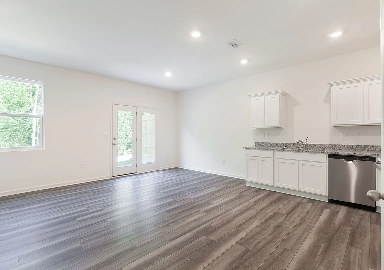 Newly Constructed 3/2.5 Townhome w/ Private Patio and Garage! — Photo 3