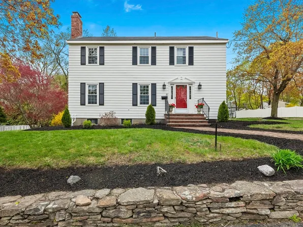 51 Red Gate Ln, Reading, MA 01867