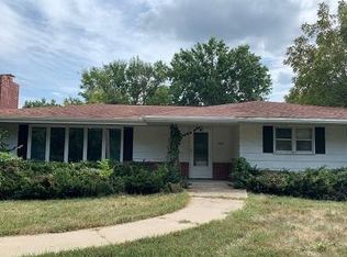 405 W Locust St, Bloomfield, IA 52537