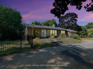 122 Selgrove Cres, Oakville, ON L6L1L3