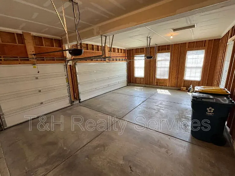 11423 Mears Dr — Photo 24