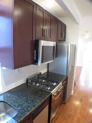 Rented by Glasser Realty LLC | media 3