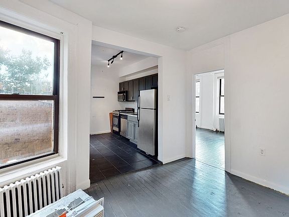 4th image of 500 E 11th St APT 16