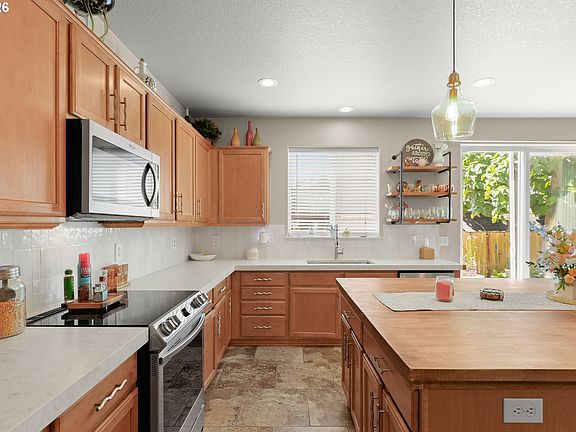 4th image of 5352 SW Sequoia Dr
