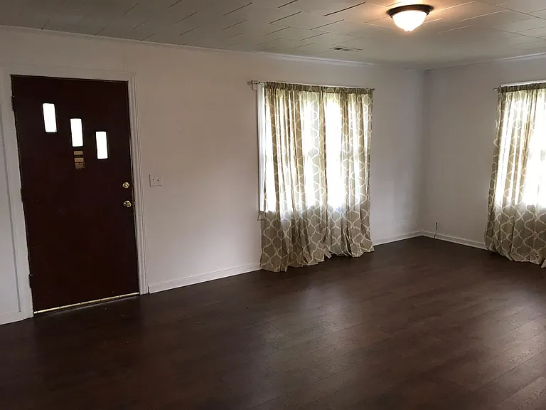 2133 Upper River Rd — Photo 4